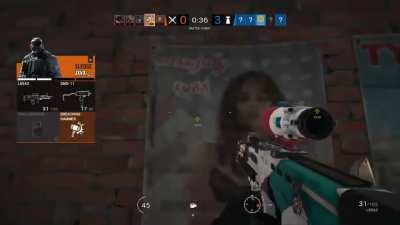 Me wanting to win some matches in solo ranked. My teammates: