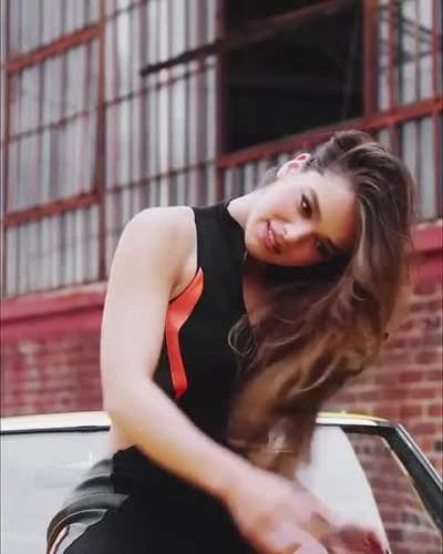 Hailee Steinfeld