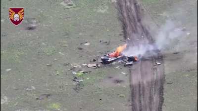 Complete destruction of a Russian “turtle tank” by drone operators of the 46th brigade of Ukraine