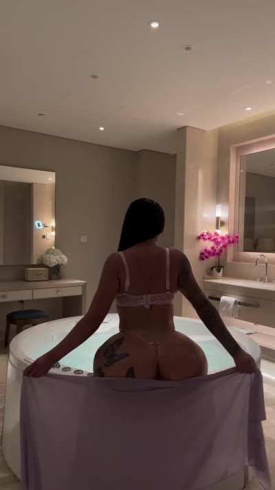 Jacuzzi