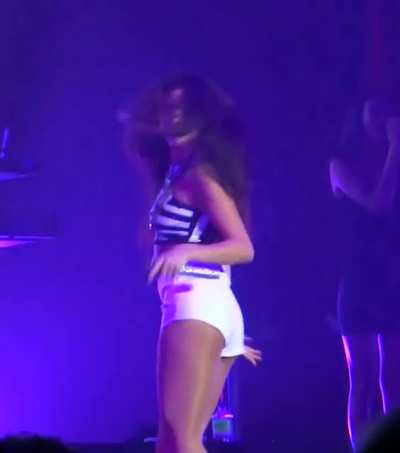 The body that could launch a thousand ships 😍