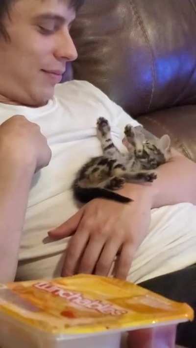 Smol and spastic