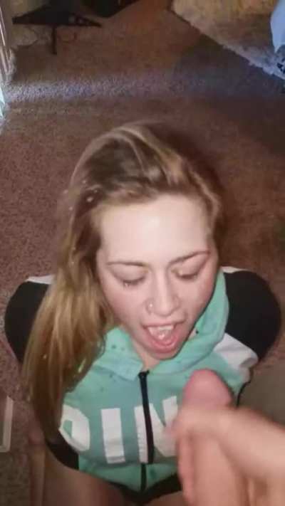 She Loves Cum 💦