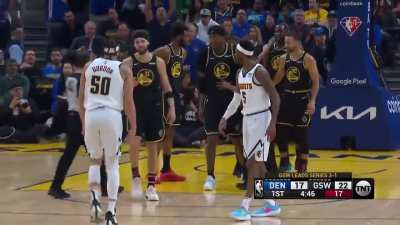 [Highlight] Draymond Green grabs Aaron Gordon's leg in the 2022 Playoffs