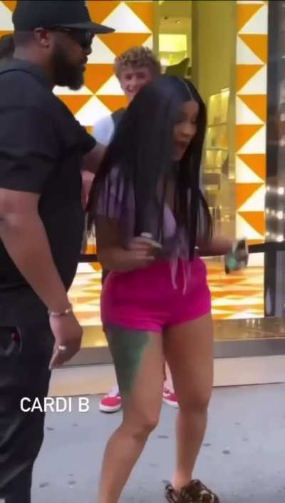 Those Legs 😭