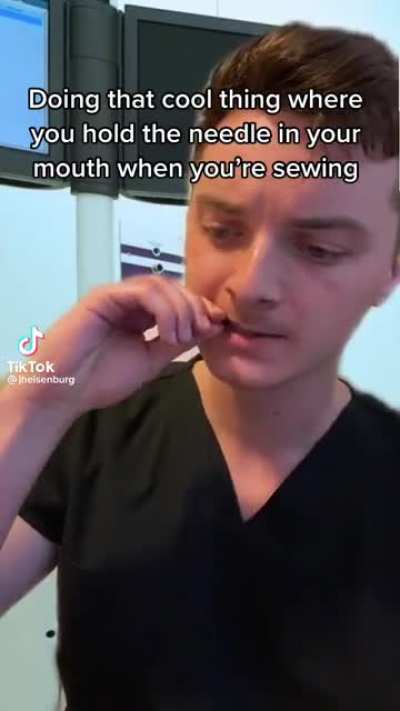 🤨