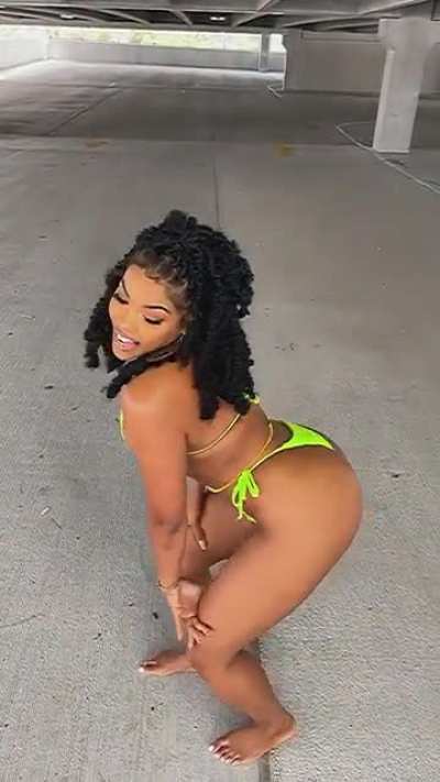 Jiggly 😍