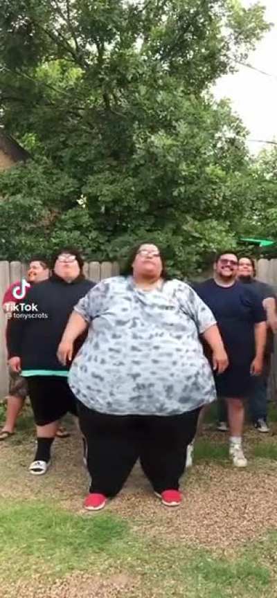 😂