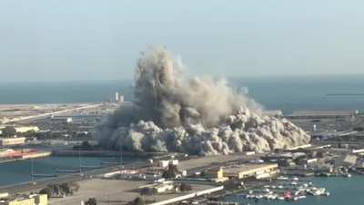 Gone in 10 seconds - Mina Plaza Towers