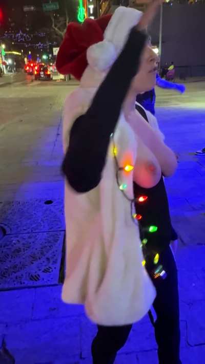Asking randoms to rate my tits