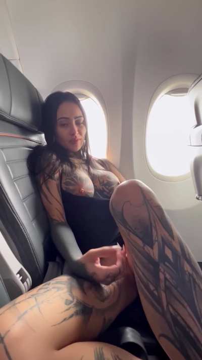 flights with me are way too fun