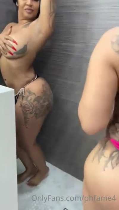 Slow mo twerk