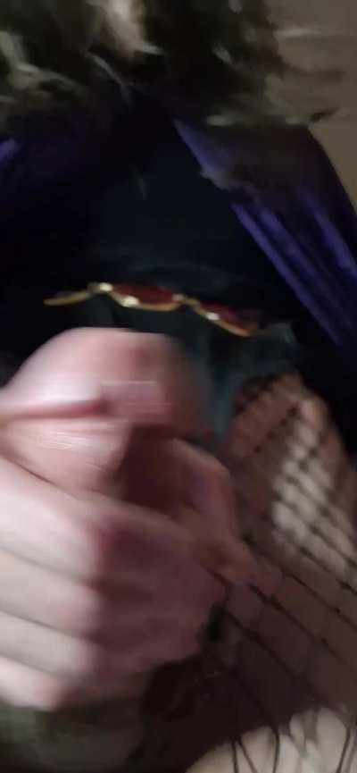 RAVENOUS GOONETTE GIRLDICK SPURTING IN UR FACE!! >;33