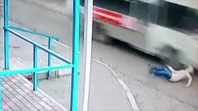 HMC while I navigate this curb.