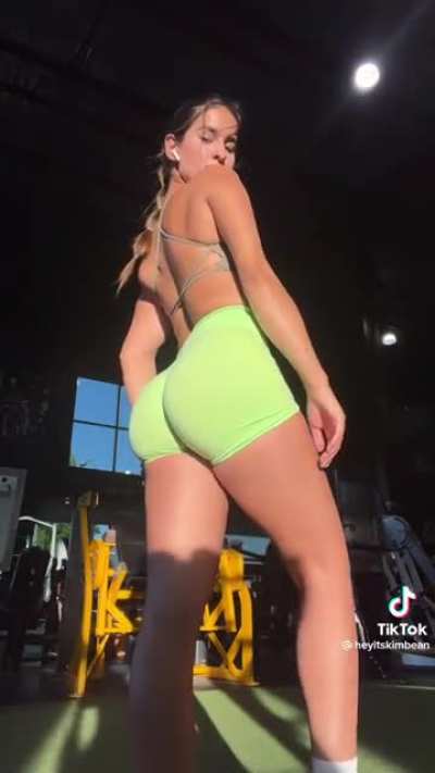 gym hottie