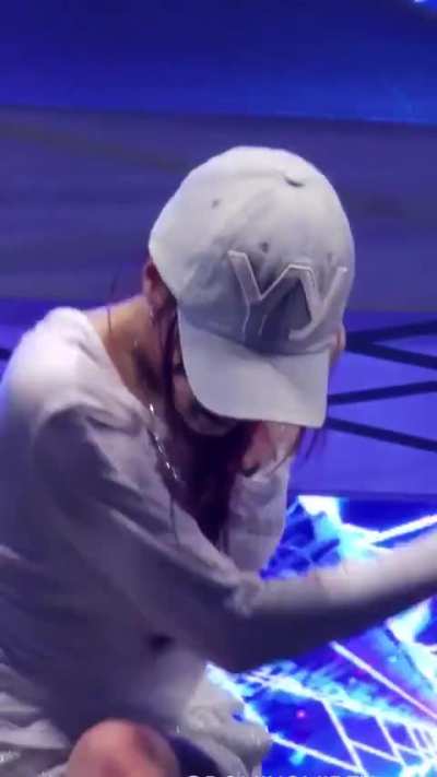 ITZY - Ryujin