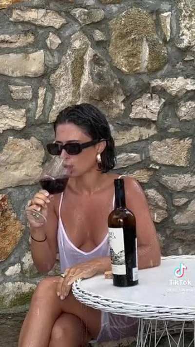 🍷🍷