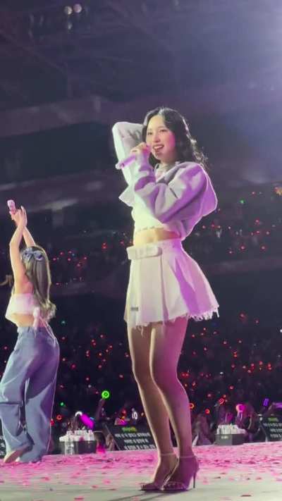 220514 Mina