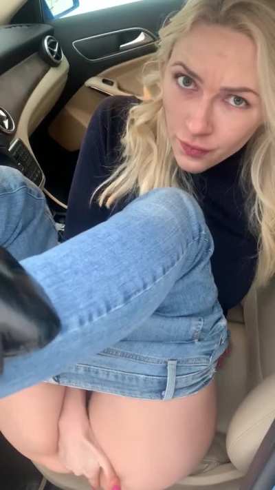 I masturbate 3 times a day, sometimes i do it in the car😋