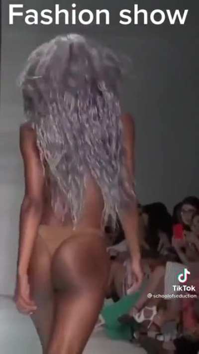 More than Just a Catwalk 😳 [@sch<wbr>oolof<wbr>seduc<wbr>tion]