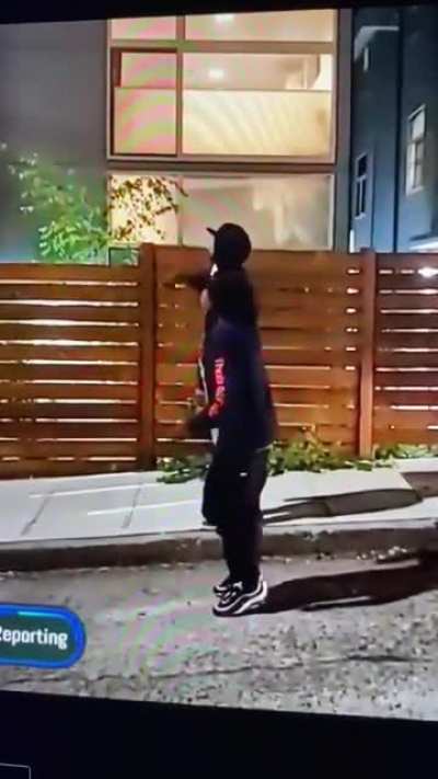 BLM protesters yelling at people that the neighborhood is supposed to be 