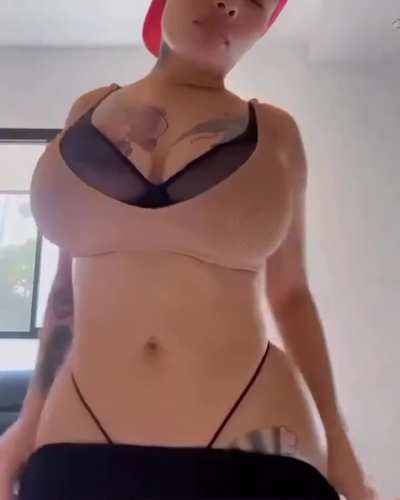 Once you see her you going to want to marry her 🔥