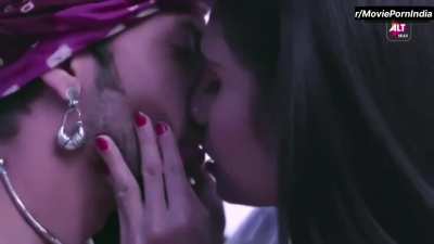 Taniya Chatterjee Hot Breasts Scene – Passionate Moaning & Exposure 🔥 Gandi Baat