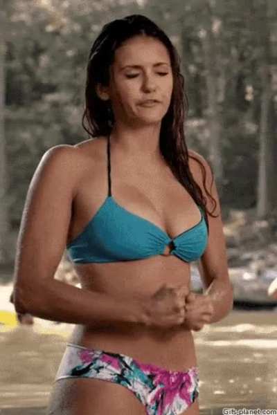 Nina Dobrev