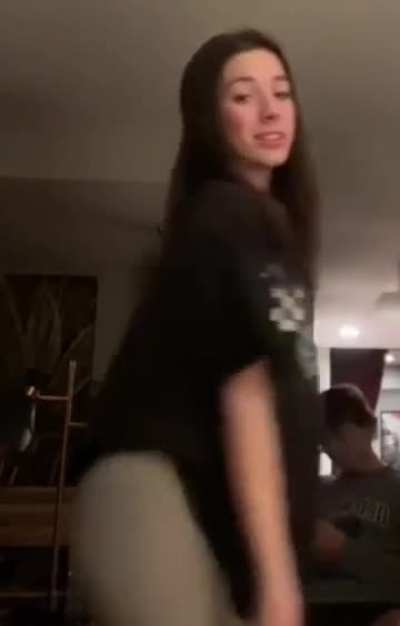 Ass shaking loop