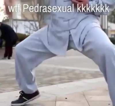 Dos mesmos criadores de helicópterosexual, vem aí... Pedrasexual Créditos do vídeo base : u/LHs0uza