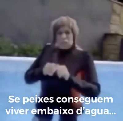 Karen boiando