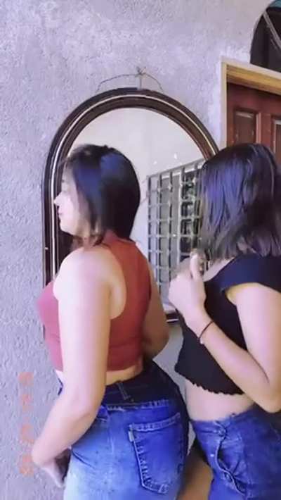 👯‍♀️