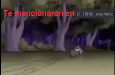Un amigo fue mencionado ahí y nunca volvió a ser el mismo dijo que eran varias personas intentando succionar su miembro viril