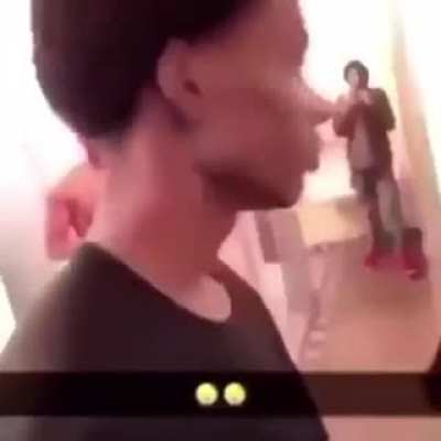 Fight didn’t even last a second 😭😭😭