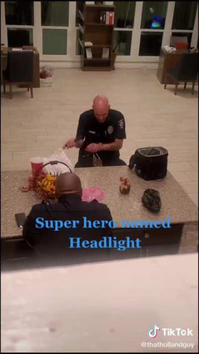 Use # 6031 for carrying a flashlight