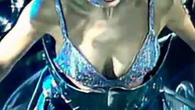 FanOfDownblouse