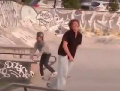 Awfull accident at skatepark
