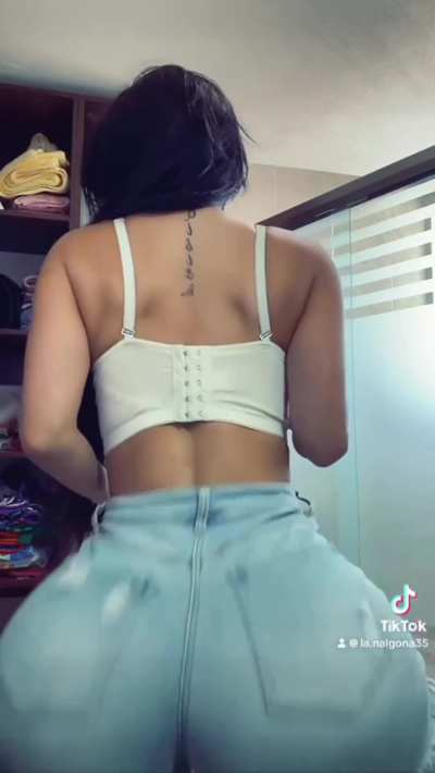 @la.nalgona35