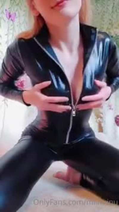 Apparently he keeps uploading content to his onlyfans