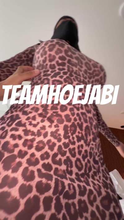 Pure haram body from head to toe  Habibi all my content in 1 folder here ✅ allmy<wbr>links<wbr>.com/<wbr>teamh<wbr>oejab<wbr>i (price will increase soon)