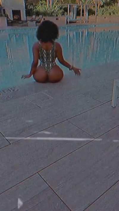 🍑💦