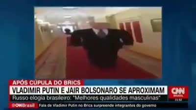 Imagina você tá almoçando de boa e dai você vê isso na tv