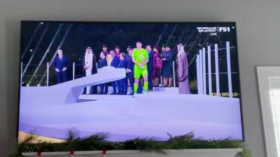 Emiliano Martinez Accepts 2022 World Cup Golden Glove