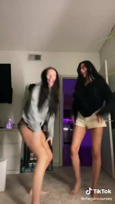 👀