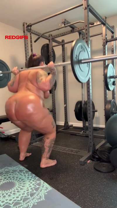 Full nude workout video on OF & MV now - NO PPV ever