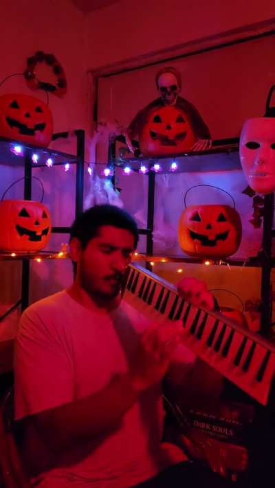 Spooky Scary Skeletons - Andrew Gold.