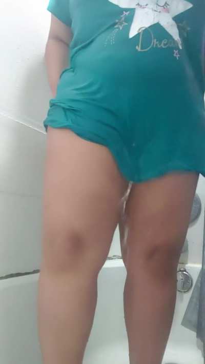 Bouncy juggs and natural ass