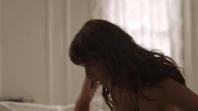 [Topless] Lake Bell in 