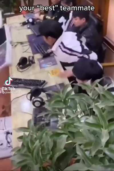 Envíaselo a tu amigo el hijue pta que hace cagadas