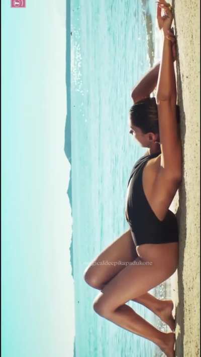 Deepika Padukone hot scene in fighter 
